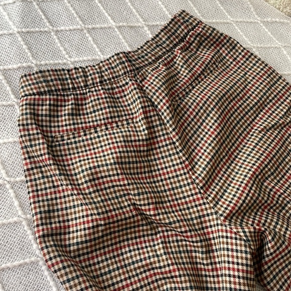 Plaid pants with pockets
Button down wide pants - Picture 6 of 6